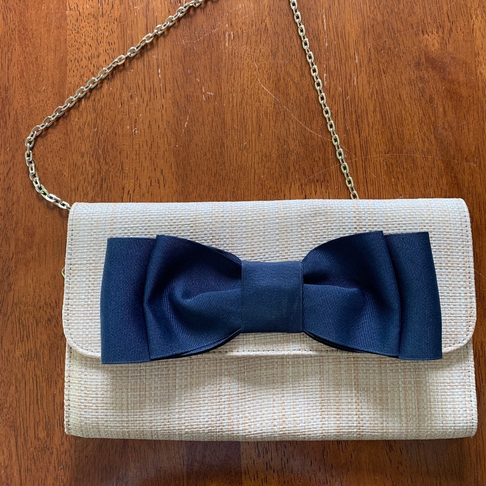 Straw clutch
